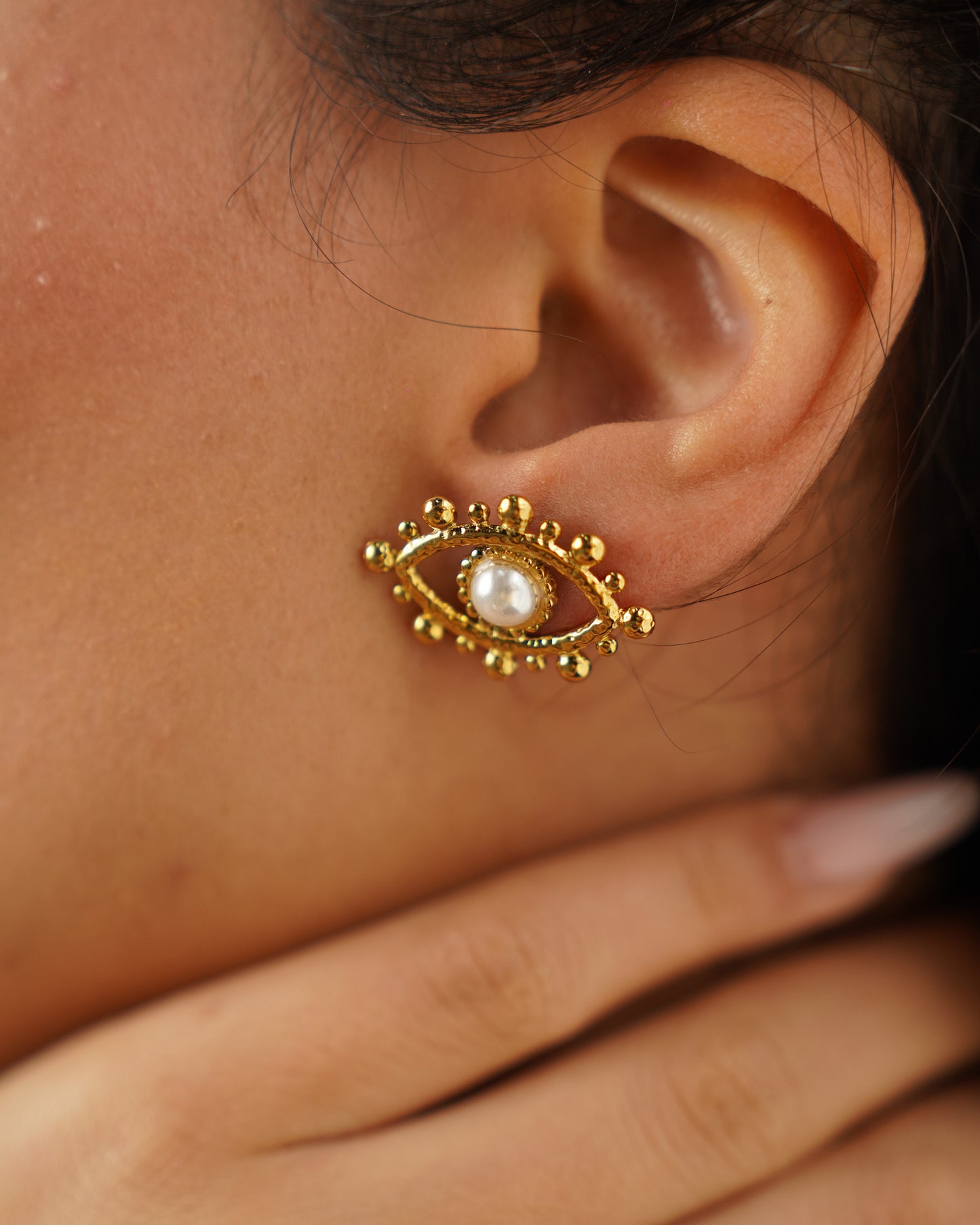 Pearl Eye Studs