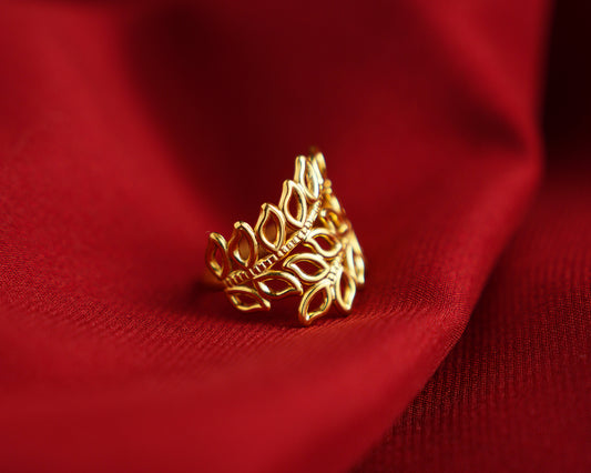 Crownleaf Ring