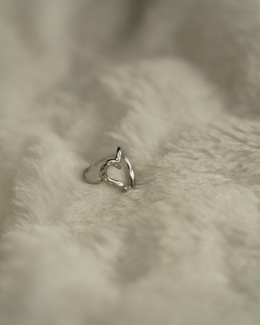 Sculpted Heart Ring – Silver