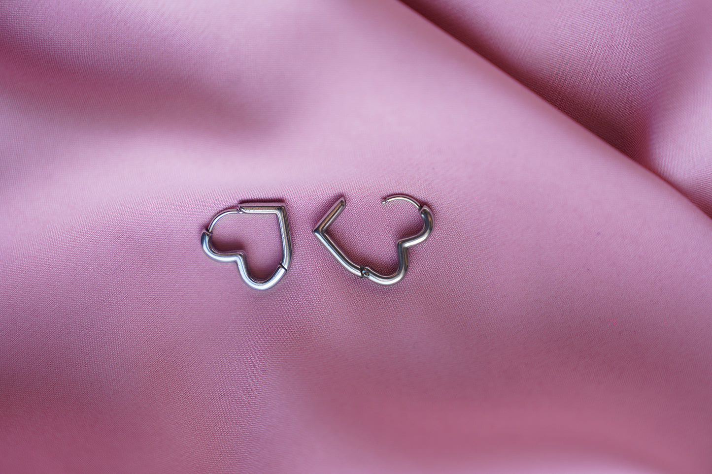 Heartline Hoops – Silver