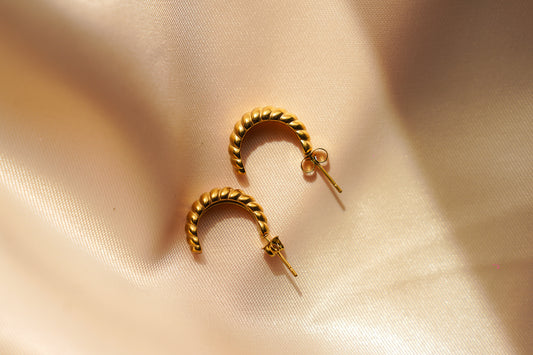 Ribbed Gold Curve Earrings